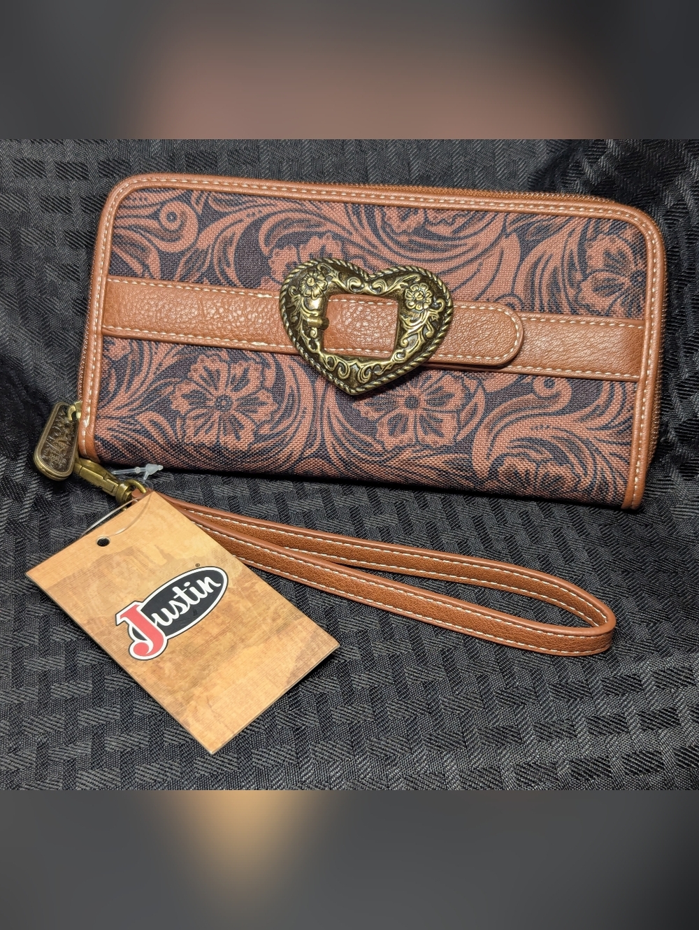 Brown Justin Boots Floral Heart Buckle Wristlet Wallet.